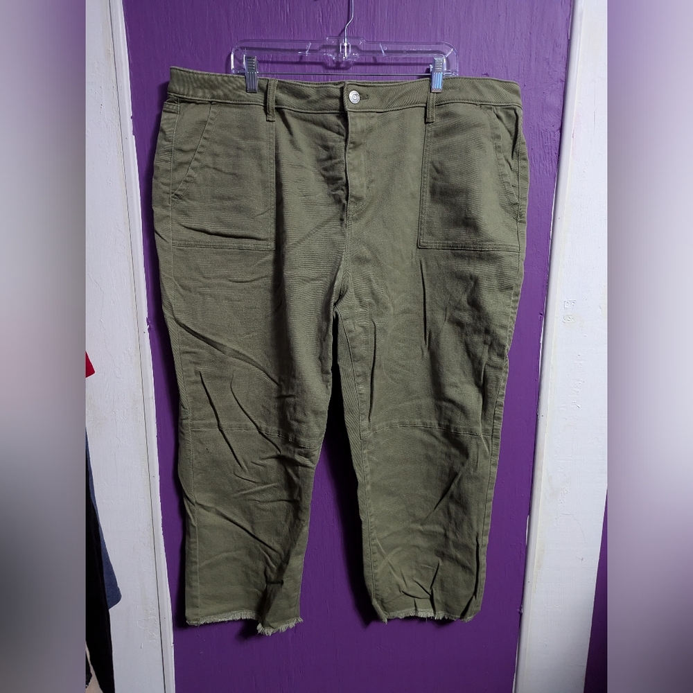 Sonoma Green Raw Hem Cargo Cropped Jeans